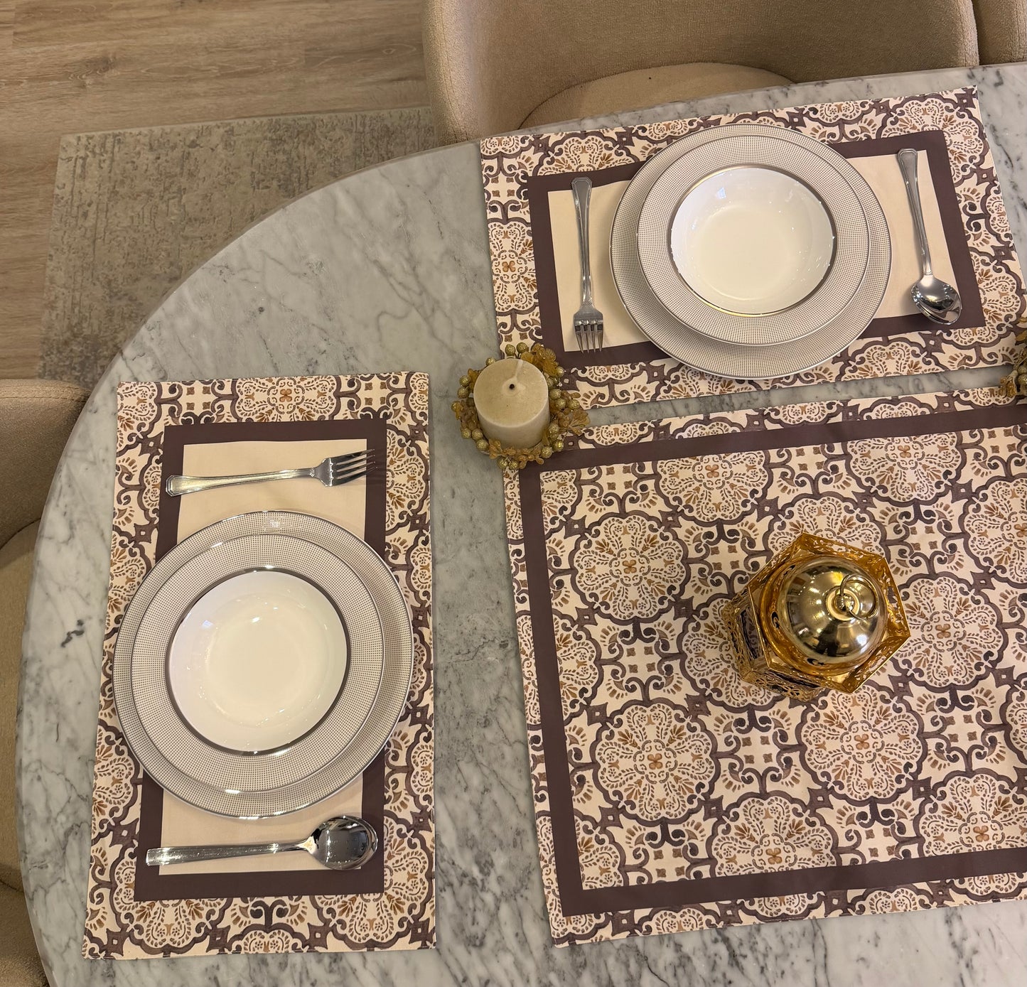 .Golden dusk placemats set
