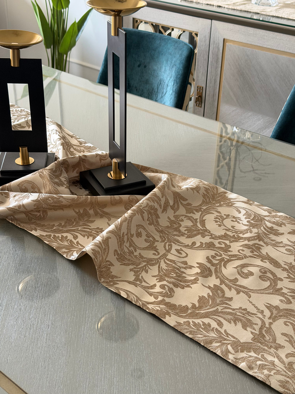 Golden floral runner