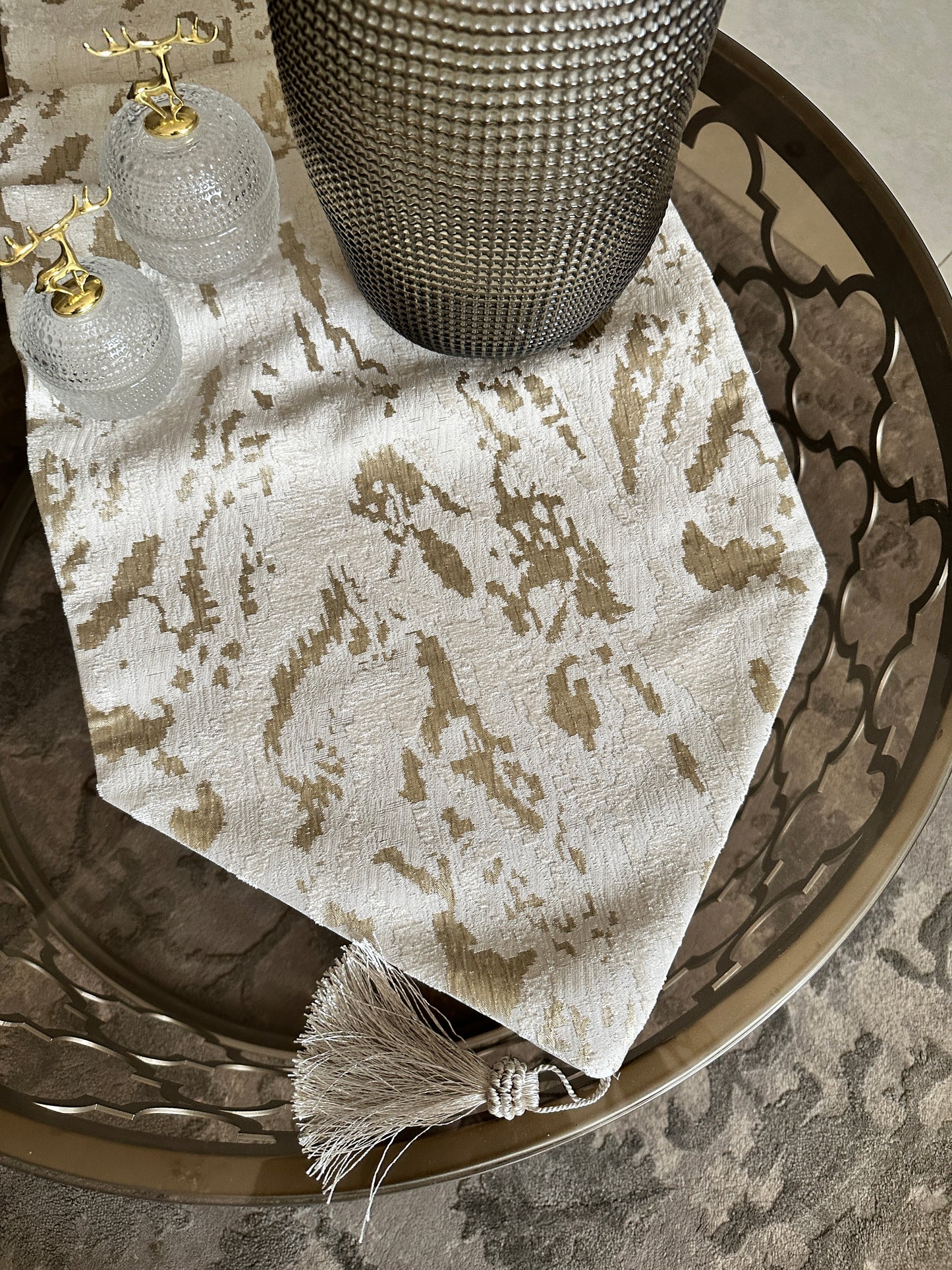 Lavish Mist beige runner