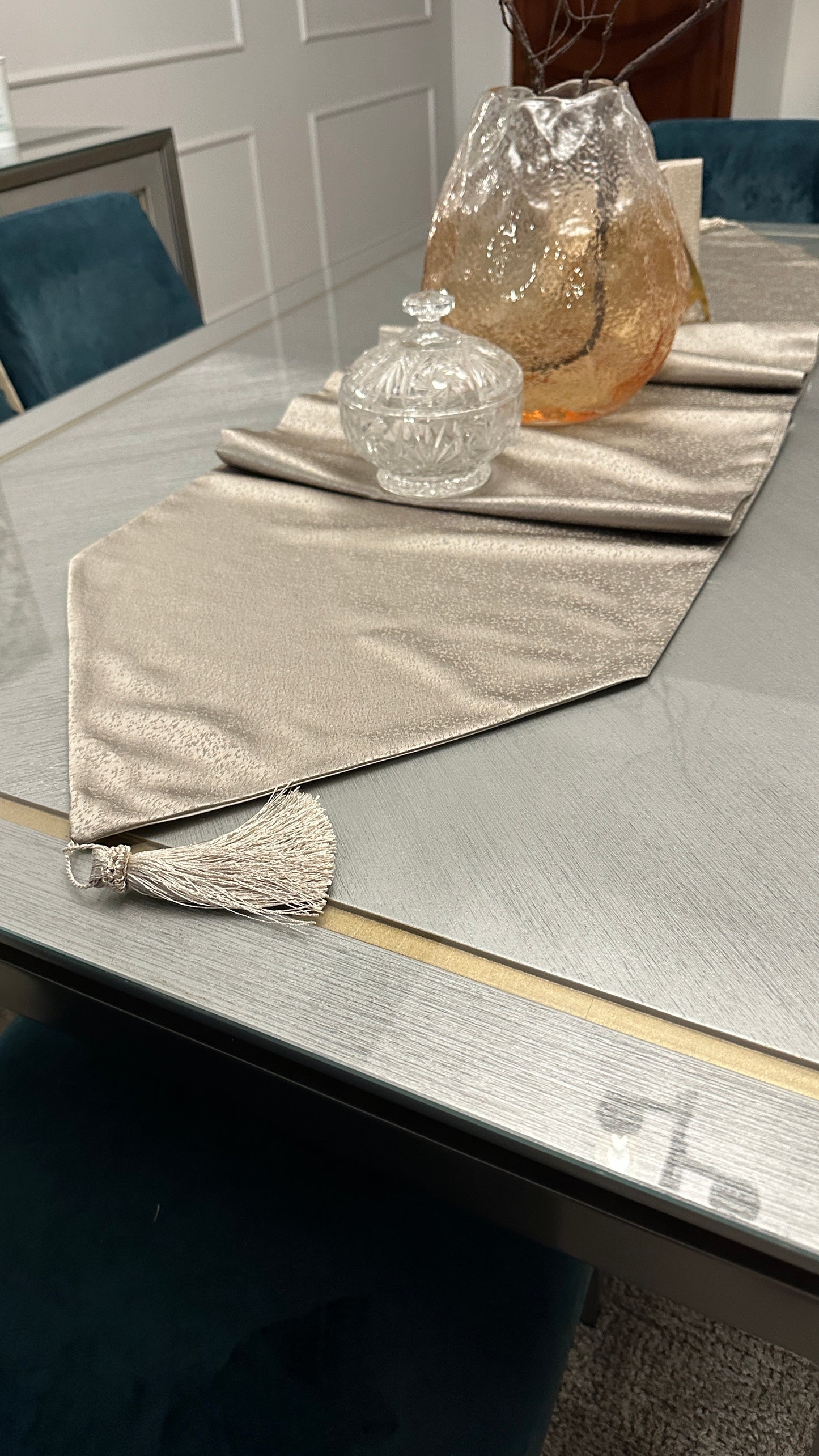 Cafe silk runner