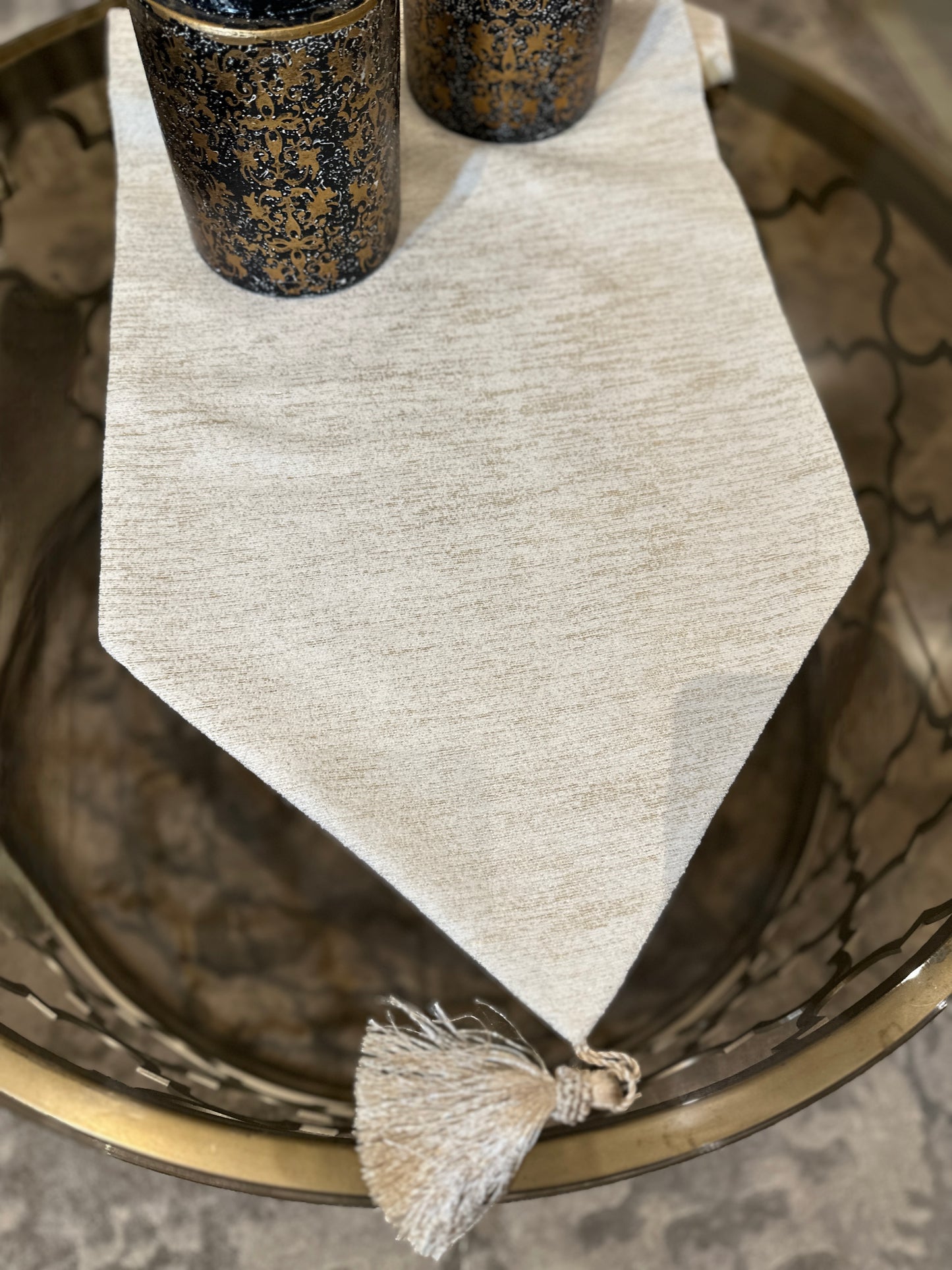 Offwhite &goldstrips