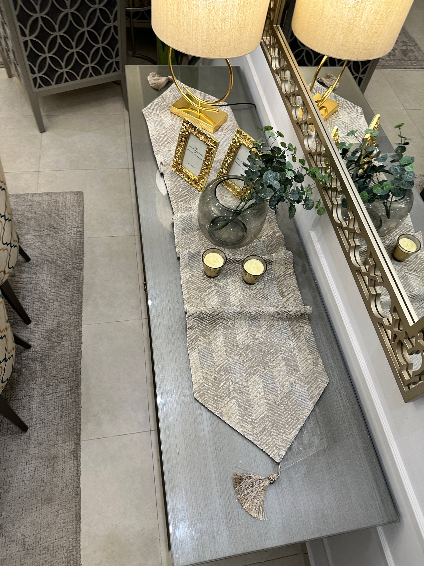 Grey&champagne zigzag runner